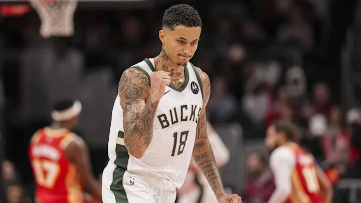 美记：雄鹿试图评估库兹马的交易价值，不过下赛季库兹马大概率会留队