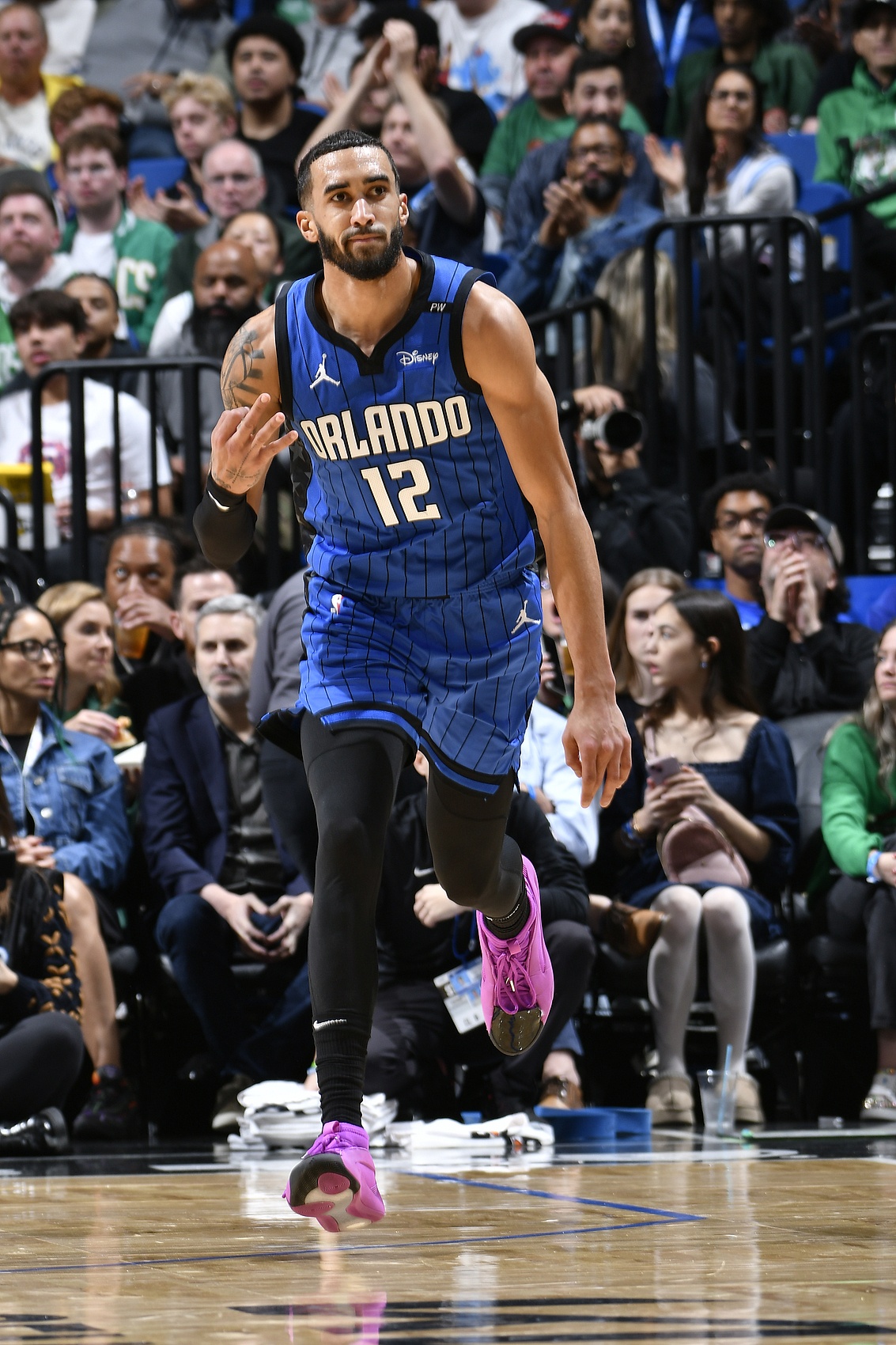 九游体育-直播吧：广东男篮报价NBA后卫特雷韦林-奎因 球员尚未做最后决定