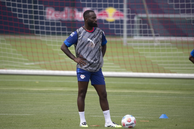 九游-记者：马赛全力追求海特勒伊达，球员身价估值2000万欧