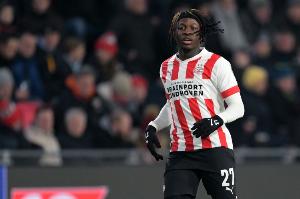 图片报：接替吉滕斯，多特目标22岁约翰-巴卡约科标价2500万欧